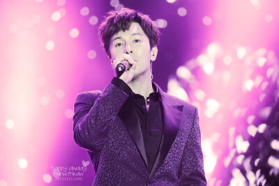 Shinhwa 神话 신화 金烔完 김동완 Kim Dong Wan