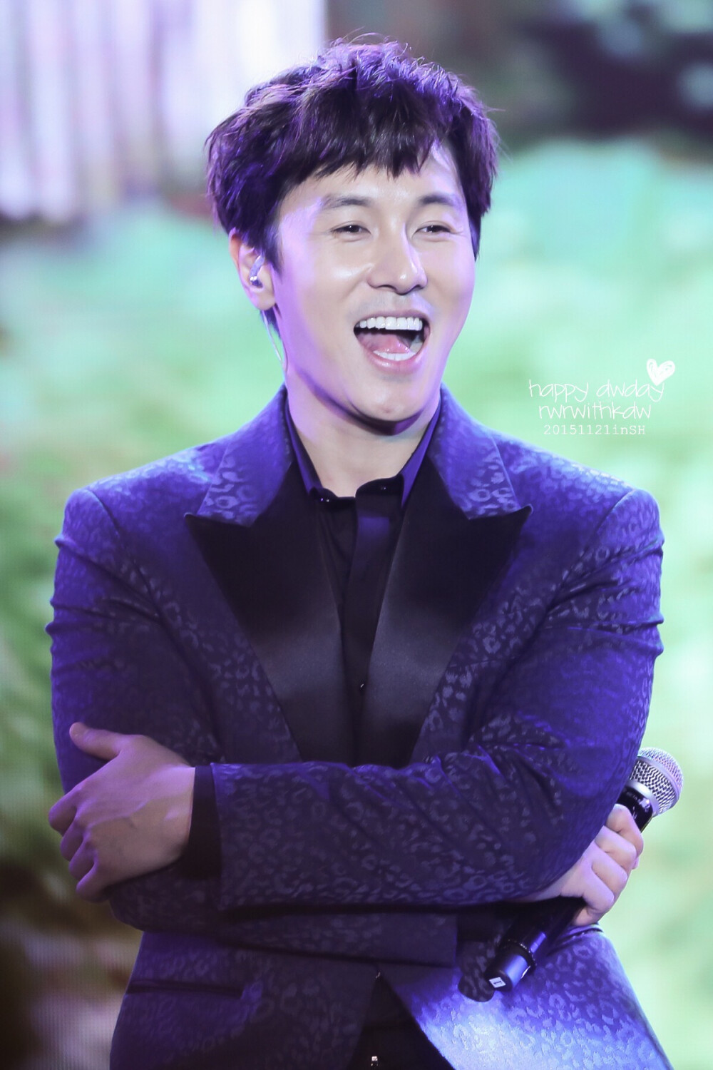 Shinhwa 神话 신화 金烔完 김동완 Kim Dong Wan