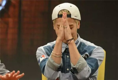 GOT7是韩国JYPEntertainment于2014年推出的男子组合，七名成员包括林在范（JB.）、朴珍荣（Jr.）、段宜恩（Mark）、王嘉尔（Jackson）、崔荣宰（YoungJae）、BamBam、金宥谦（YuGyeom）