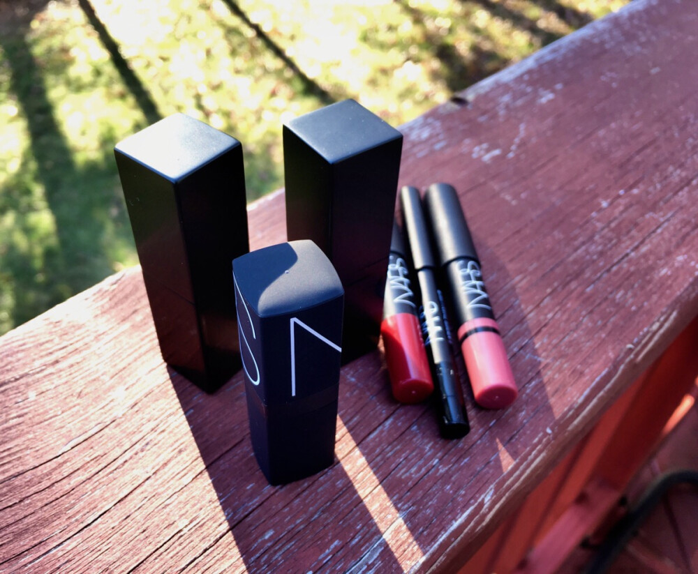 #日常系好唇膏# Nars Rita, Anita, Dolce Vita, 两支唇笔分别是Rikugien和Cruella，果然还是经典