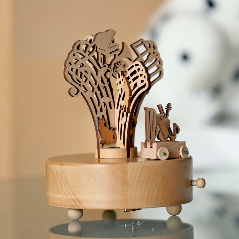 日本木质雕花音乐盒发条自动旋转猫咪创意生日情人节礼物男女