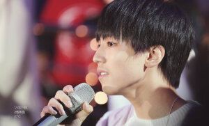 #王俊凯# #TFBOYS王俊凯# #TFBOYS#151110 北京天猫双十一晚会 cr：CatFoodClub_王俊凯的猫粮社