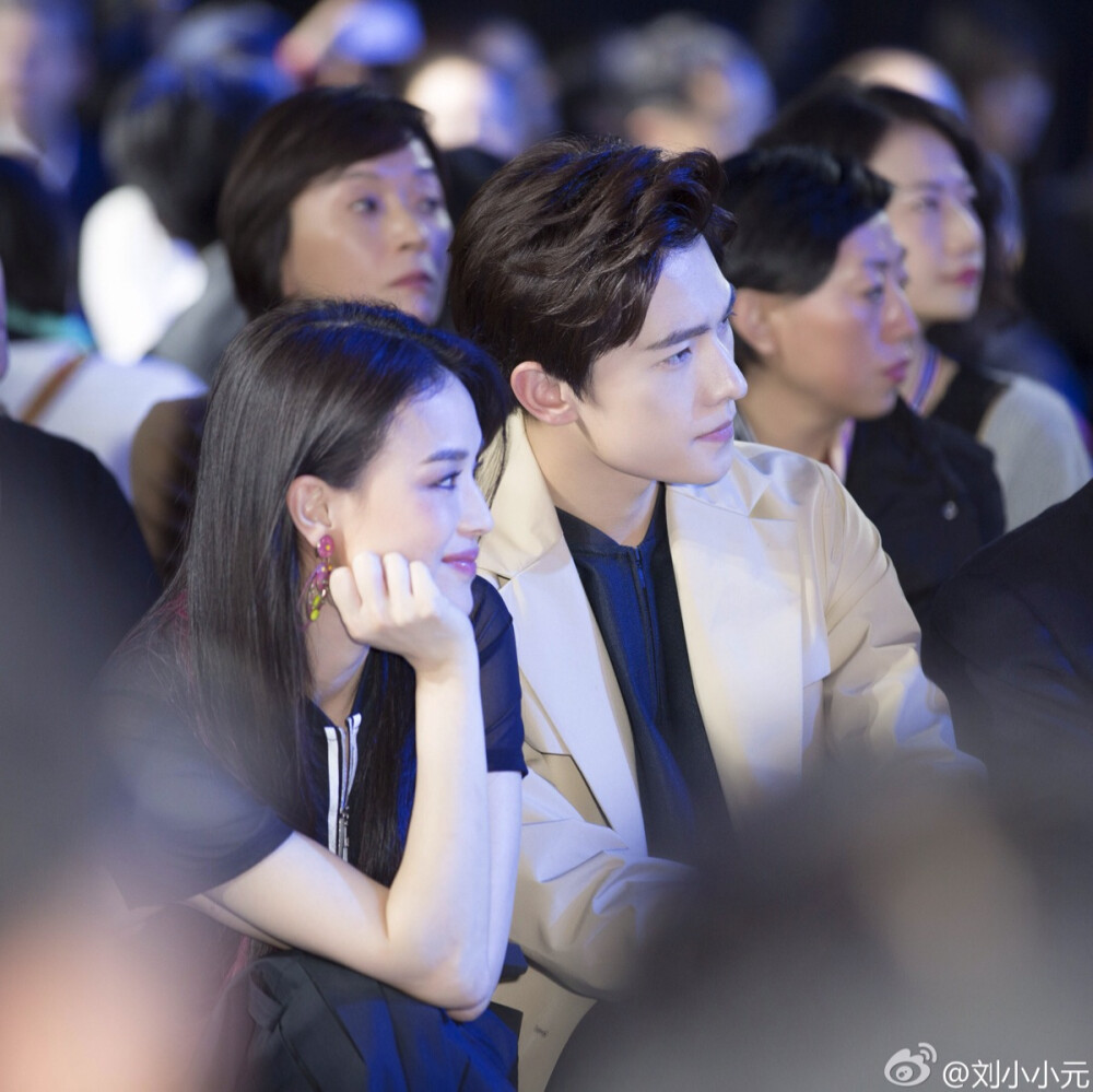 151126杨洋香港FILA跨界系列发布会crlogo