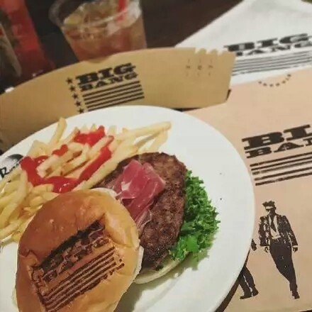 日本东京THE BURGERS TOKYO汉堡店 推出 BIGBANG️ 主题系列汉堡 去日本玩的VIP一定不能错过 ~