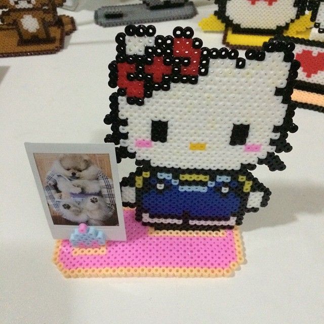 HELLO KITTY 桌面小摆件