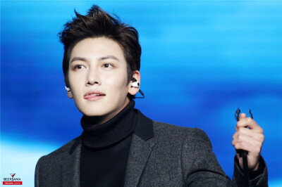 Jichangwook 池昌旭 吐舌头