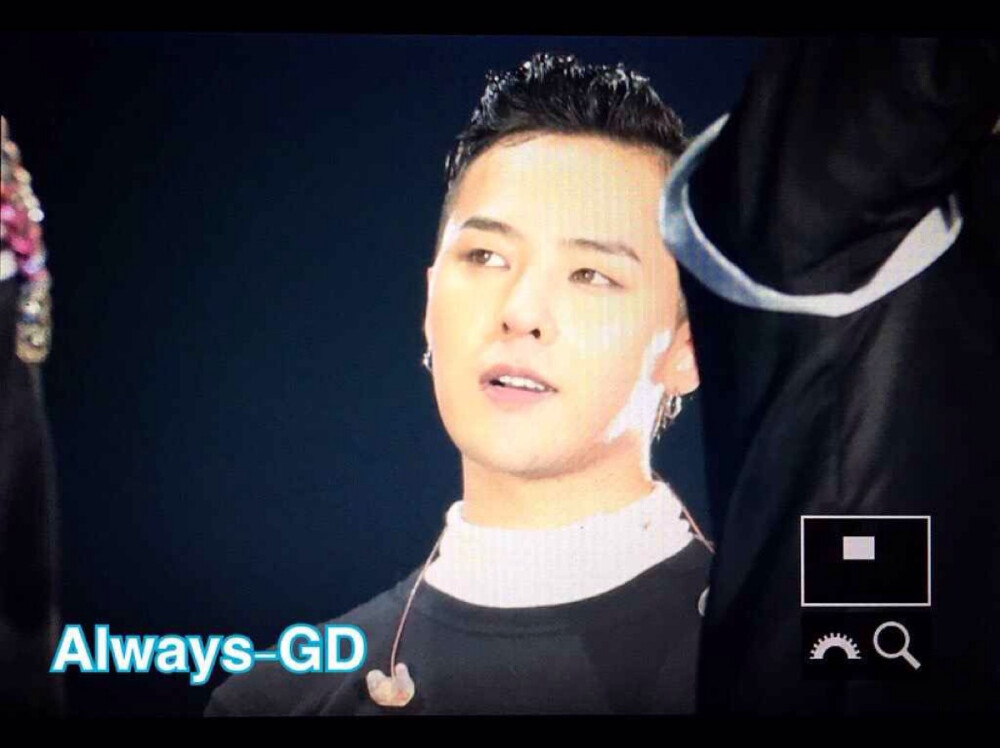 【日巡-福冈站】#权志龙##BIGBANG##Japan Tour in Fukuoka Day 2# cr：logo