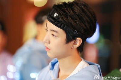#王俊凯##TFBOYS王俊凯#crlogo