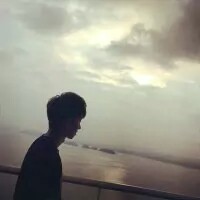 &amp;quot;I never wanted to be your whole. I just want to be your favorite part&amp;quot; “我从来就没想过要成为你的全部。我只想做你最喜爱的那一个部分”[em]e7154[/em]