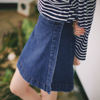 温馨 milkcocoa韩国官网 甜美学院开叉牛仔A字半身裙短裙