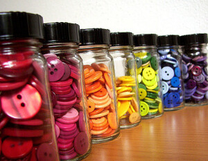 彩虹，衣裳纽扣。