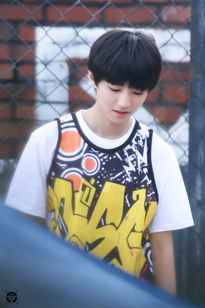 #王俊凯 #tfboys王俊凯 #tfboys 韩国行 广告拍摄 花絮 高清 美颜