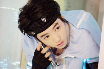 #王俊凯##TFBOYS王俊凯#crlogo