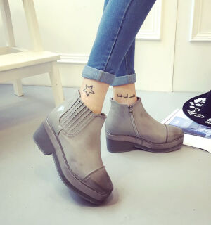 香香家 韩国订单街拍明星款英伦风粗跟拉链厚底短靴 女鞋