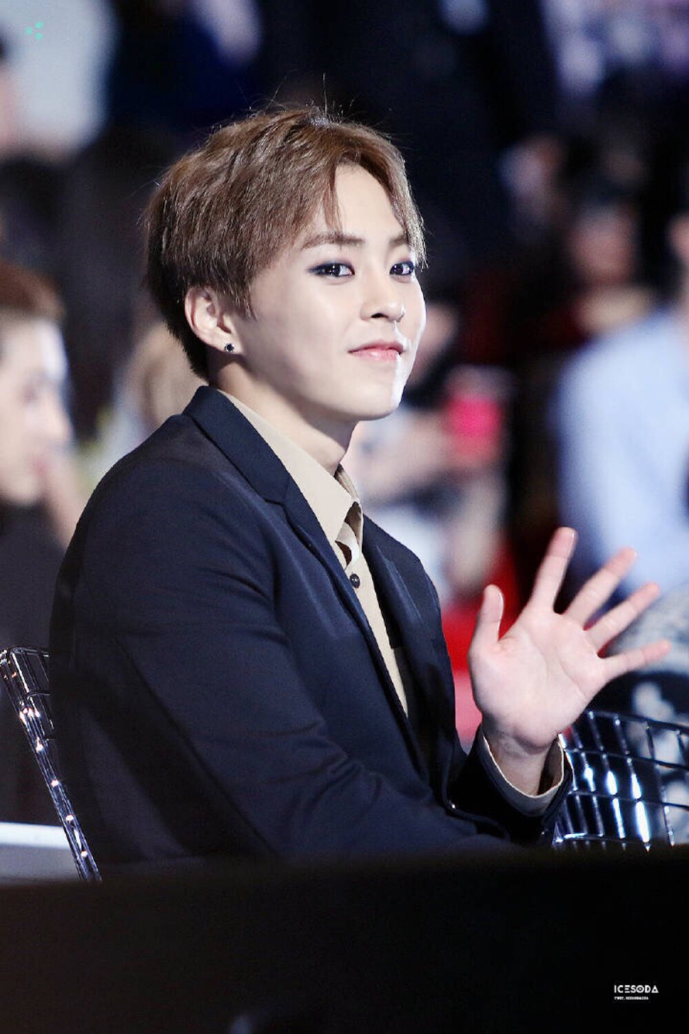 XIUMIN EXO