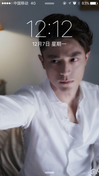 还是白衬衣范儿，今日感觉更爱你～ 这张也可以叫做“在我的心上开一枪” 嘤嘤嘤～