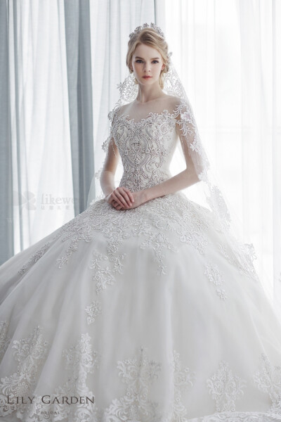 女生的梦 每个女生都会喜欢 美美哒的婚纱 总有你喜欢的 喜欢的收藏起来