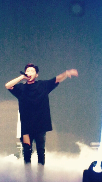 iKON. B.I 김한빈 cr.Lotus277.