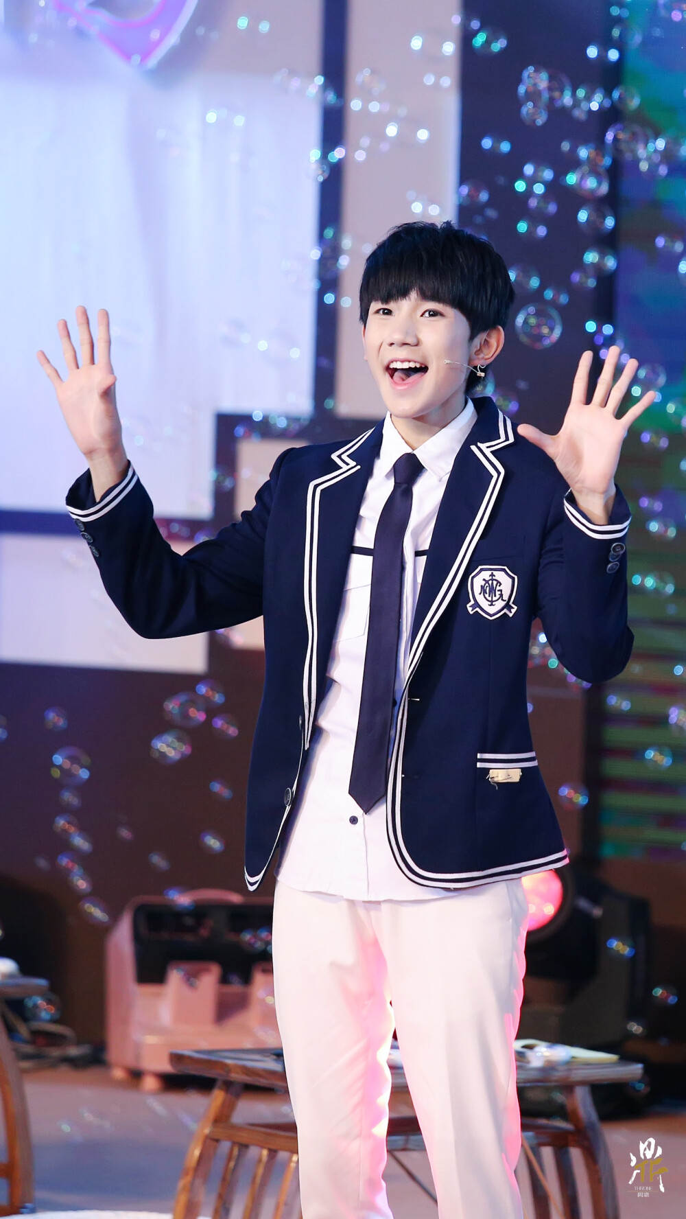 TFBOYS王源 151004步步高超级公开课 cr:THRONE-问鼎