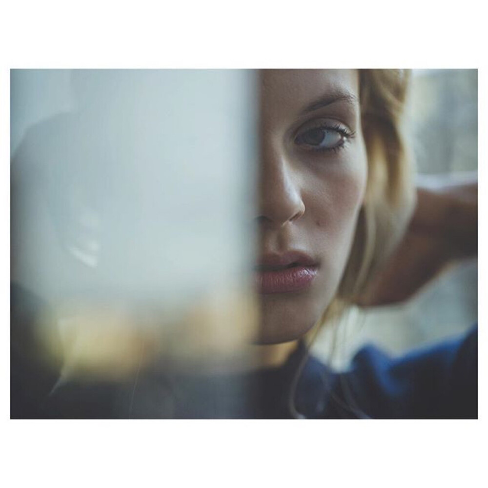 Mornings little portrait shoot with Alina. #blonde #girl #reflections #pentax645z #ailineliefeldphotography