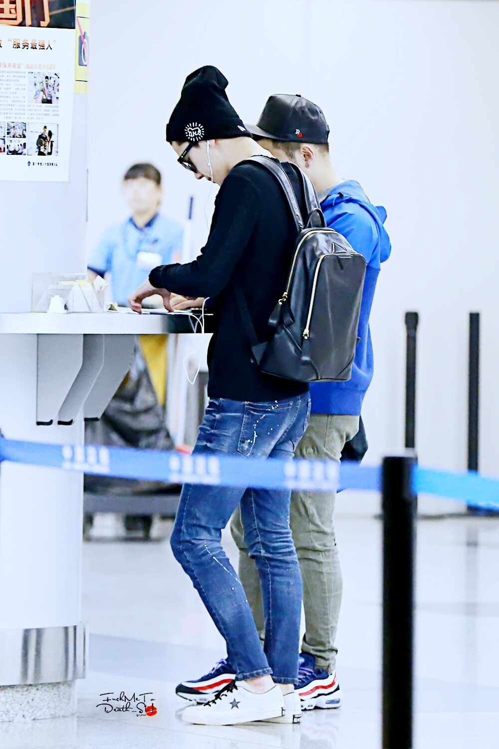 吴世勋机场 私服 SEHUN