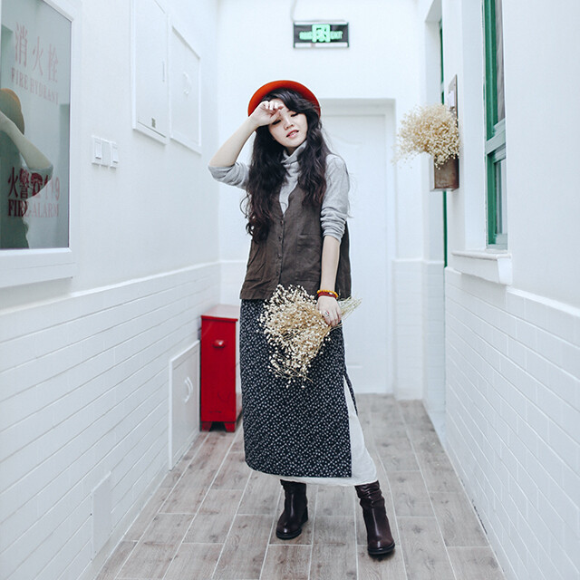 绽放596朵星梦纯棉秋冬季深灰色半裙碎花中长款半身裙子女