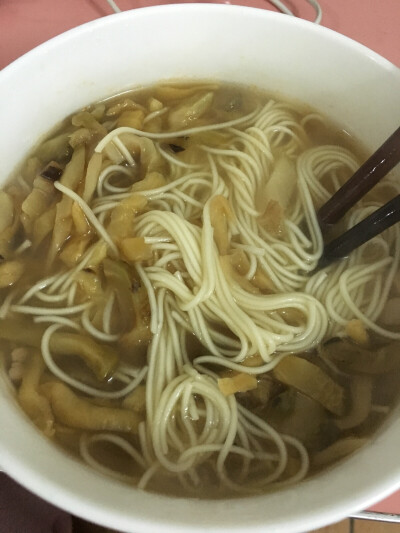 榨菜丝素面