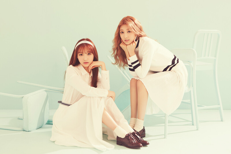 lovelyz（러블리즈），是Woollim entertainment于2014年推出的首支女子组合，成员由李秀晶、刘智嫒、徐智秀、李美珠、金智妍、朴明恩、柳秀静、郑艺仁八人组成