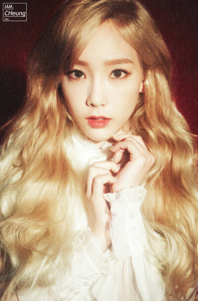 Taeyeon ♡ #少女时代# #TaeTiSeo# #金泰妍# #Dear Santa# #TTS is comimg#