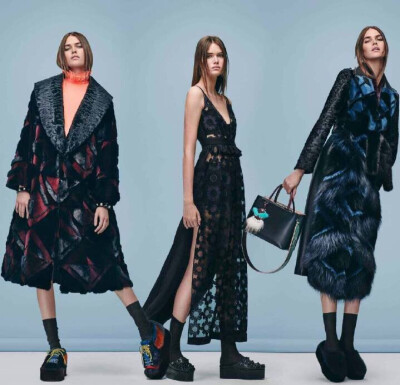 FENDI Pre-Fall 2016. FENDI 2016早秋系列丨毛茸茸的厚底鞋、Dotcom手袋、Starp You包带、迷你Peekaboo手袋