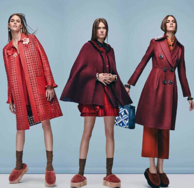 FENDI Pre-Fall 2016. FENDI 2016早秋系列丨毛茸茸的厚底鞋、Dotcom手袋、Starp You包带、迷你Peekaboo手袋