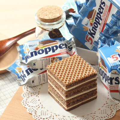 德国进口零食 knoppers 5层夹心牛奶榛子巧克力威化饼125g五连包