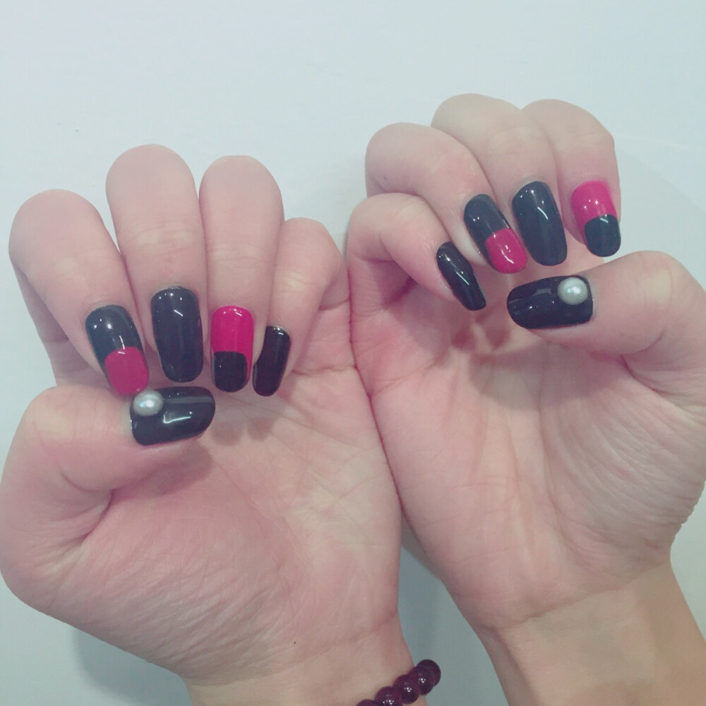 nail