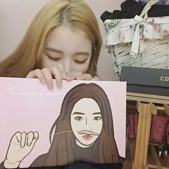 朴rainbow 女生头像