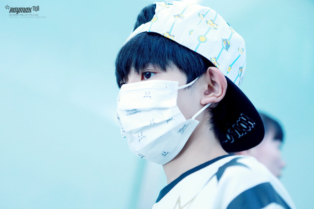 TFBOYS王源 151016无锡返重庆 cr:Baymax1108