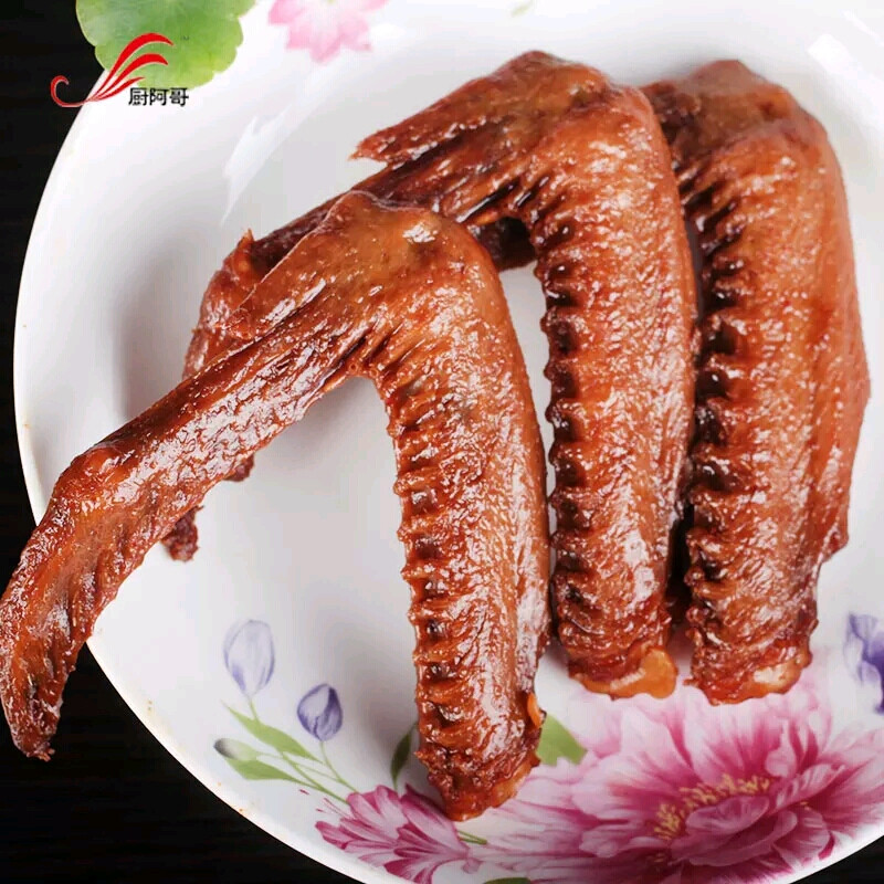 洪濑卤味鸡爪，鸭爪，鸭翅，鸭脖
