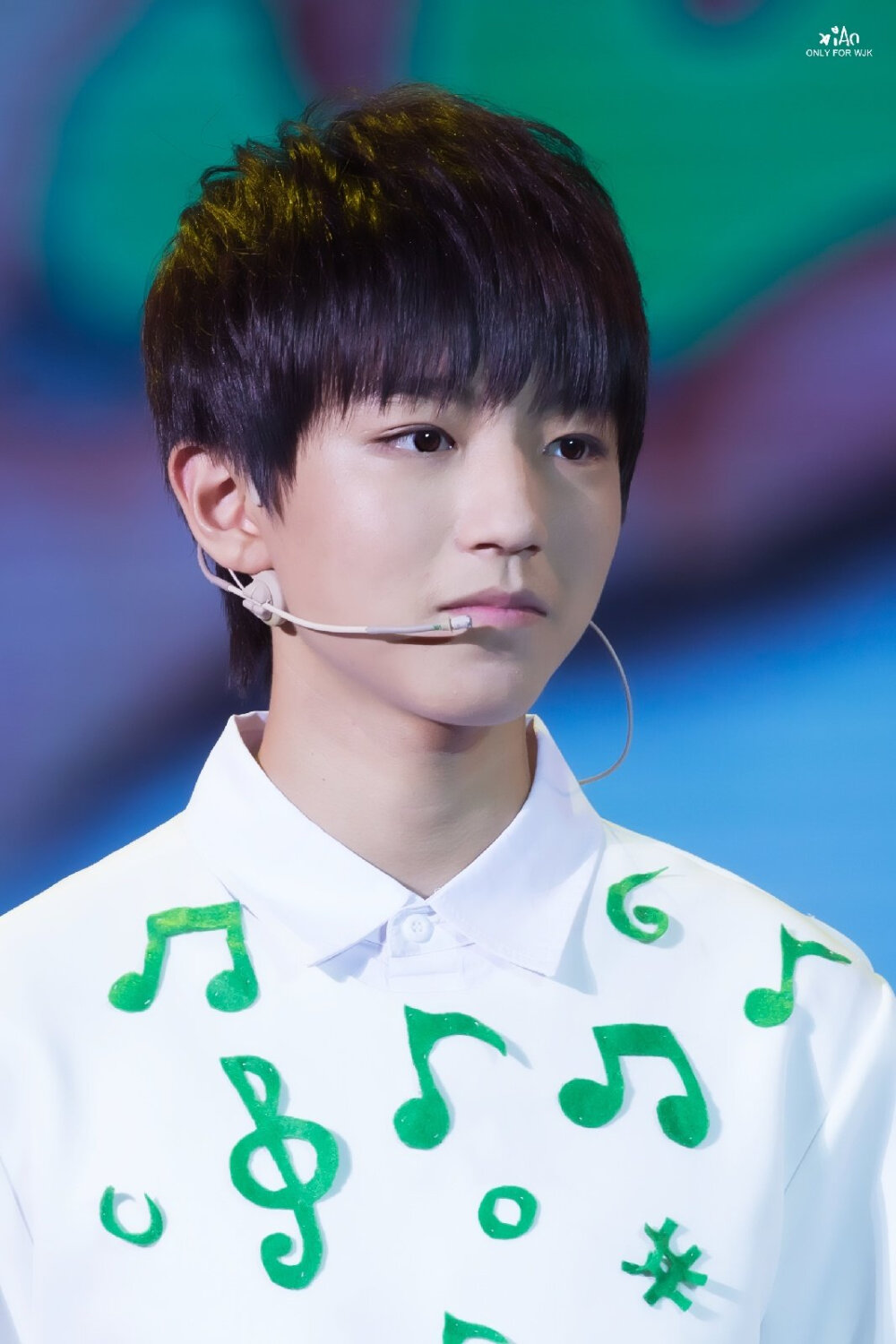 #王俊凯# #TFBOYS王俊凯# #TFBOYS# 151108 组合成员生日会 cr：仙儿要做凯喵的海贼王