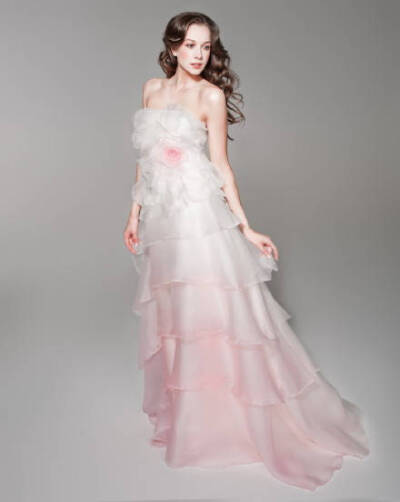 Alena Goretskaya Bridal Collection ——轻罗曼纱