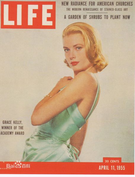 格蕾丝·凯利（Grace Kelly），1929年11月12日出生于费城，美国影视演员。 1949年，格蕾丝毕业于美国戏剧艺术学院。1950年，格蕾丝出演了她的第一部电影《十四小时》。1952年，她作为女主角出演了《正午》。之后，她接连主演了阿尔弗雷德·希区柯克的3部作品：1953年的《电话谋杀案》、1954年的《后窗》以及1955年的《捉贼记》。1955年，她凭借在《乡下姑娘》的表演获得奥斯卡最佳女主角奖。1956年，格蕾丝·凯利与雷尼尔三世结婚，成为摩纳哥王妃。 1982年9月，格蕾丝因车祸去世，享年52岁。