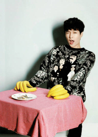 exo lay 张艺兴；