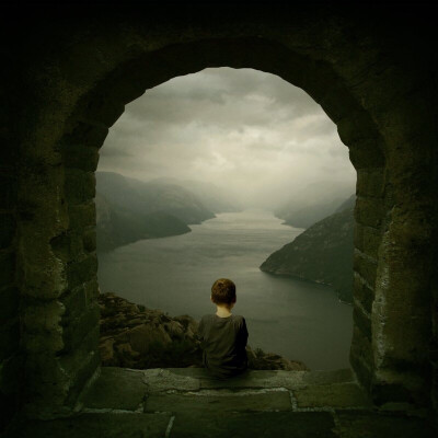 Michael Vincent Manalo 观念艺术摄影