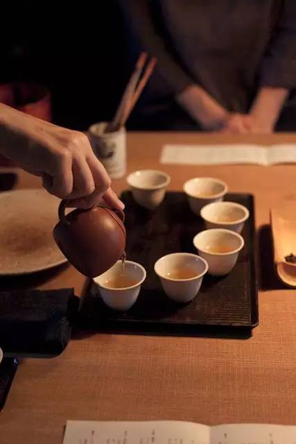 茶用知覺 完成與沏茶人的對話