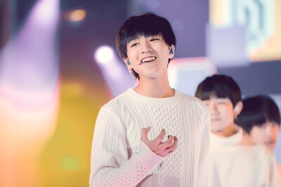 #王俊凯# #TFBOYS王俊凯# #TFBOYS# 饭修图 cr：宣你就是没商量