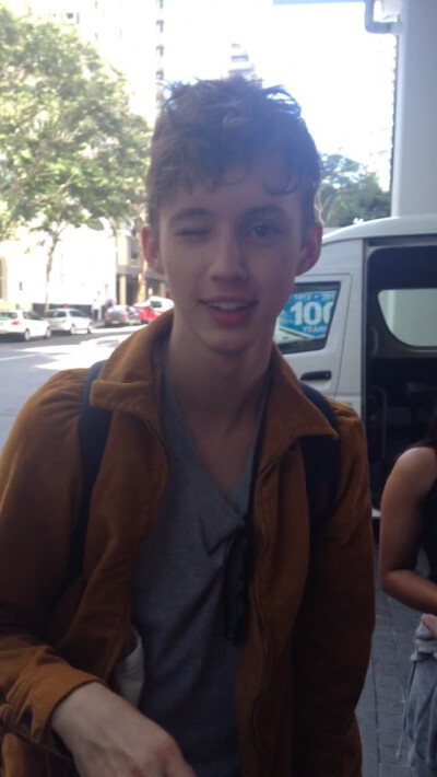 Troye Sivan戳爷