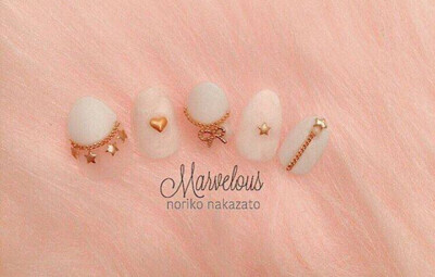 Marvelous nail
