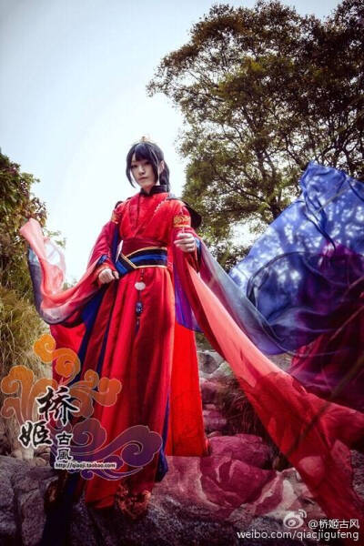 【桥姬古风】风花雪月系列之花嫁牡丹婚服情侣套装，婚服女：原PO 婚服男@陌衍衍衍_ 摄影@木惟摄影-甘樂 女装链接http://t.cn/RUffKES 男装链接http://t.cn/RUffKEX