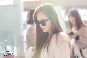 韩星  郑秀妍 机场照【高清】