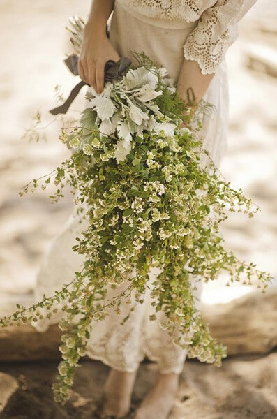 婚礼 捧花 蕾丝 花边 新娘 结婚 手捧花 清新 简约 精致 森林系 美式 乡村 淡雅 粉色 多肉 浆果 芍药 牡丹 花朵 欧式 斑驳 tiffany 高雅 气质 花束 花簇