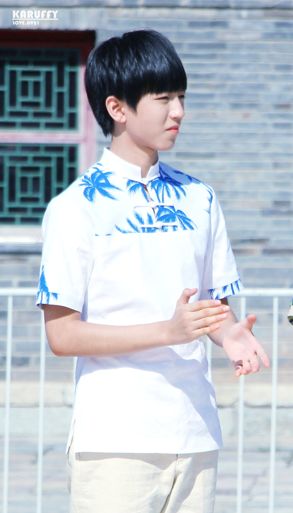 #王俊凯# #TFBOYS王俊凯# #TFBOYS# 150828 加油小当家 cr：说好的Karry呢