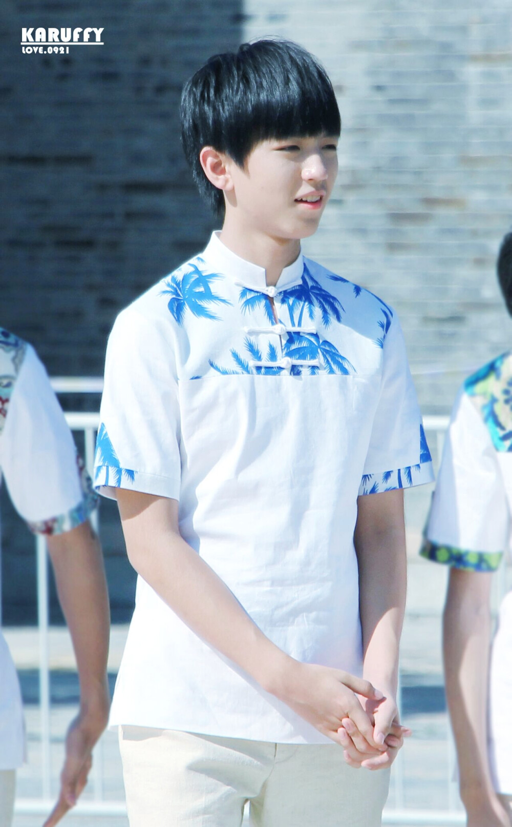 #王俊凯# #TFBOYS王俊凯# #TFBOYS# 150828 加油小当家 cr：说好的Karry呢